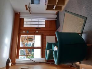Posezení v ubytování Apartment Stöckli Studio by Interhome
