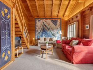 Posezení v ubytování Chalet Arche by Interhome