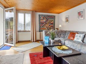 Χώρος καθιστικού στο Apartment Bristol Apt-K by Interhome