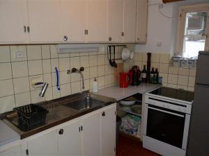 Kuchyň nebo kuchyňský kout v ubytování Apartment Oehrli by Interhome