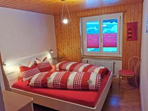 Postel nebo postele na pokoji v ubytování Apartment Im Stahle by Interhome