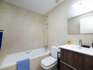 Łazienka w obiekcie Apartment Altea La Nova-10 by Interhome