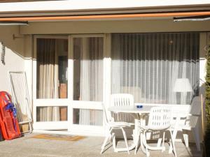Patio nebo venkovní prostory v ubytování Apartment La Sarine 13 by Interhome + 16 fotografií
