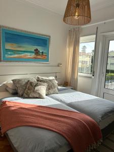 MAR VERDE - Parede-Cascais客房内的一张或多张床位