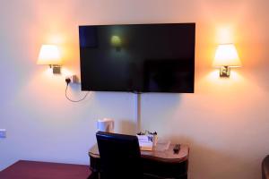 TV a/nebo společenská místnost v ubytování Britannia Hotel Aberdeen