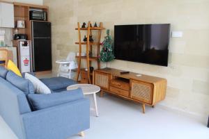 TV/trung tâm giải trí tại Layana Nusa Villa