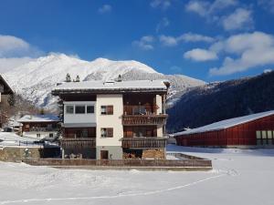 Nespecifikovaný výhled na hory nebo výhled na hory při pohledu z apartmánu