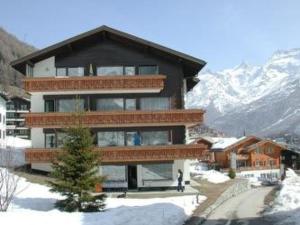 Φωτογραφία από το άλμπουμ του Apartment Azalea by Interhome σε Saas-Fee