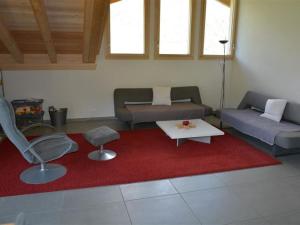 Posezení v ubytování Apartment Alpha by Interhome