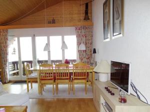 Kuchyň nebo kuchyňský kout v ubytování Apartment Kristall by Interhome