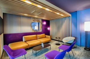 Posezení v ubytování B&B HOTEL Dresden City-Süd + 11 fotografií