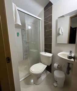 Ένα μπάνιο στο 9904 Acogedor y cómodo aparta estudio dotado