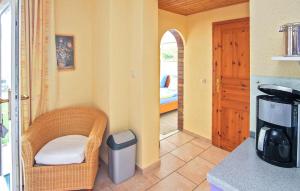 Kuchyň nebo kuchyňský kout v ubytování Gorgeous Home In Waren Müritz