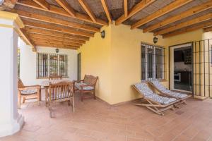 Gallery image of Rocio in El Puerto de Santa María +36 photos