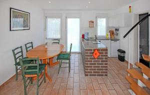 Kuchyň nebo kuchyňský kout v ubytování Ferienhaus Gahlkow