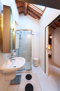 Et badeværelse på Casa Gep - Ponte San Michele