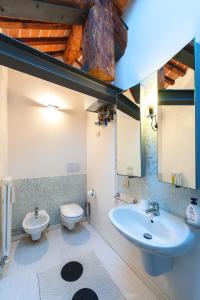 Et badeværelse på Casa Gep - Ponte San Michele + 8 billeder