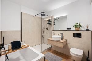 Koupelna v ubytování EDLER WOHNRAUM Schwanenteich-Penthouse mit Garage, Grill, Kaffeevollautomat, Klima, Lift & Terrasse