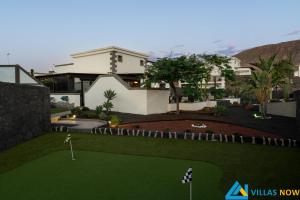 Zdjęcie z galerii obiektu Casa Bonita - LH144 By Villas Now Ltd w mieście Playa Blanca