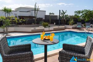 Basen w obiekcie Casa Bonita - LH144 By Villas Now Ltd lub w pobliżu