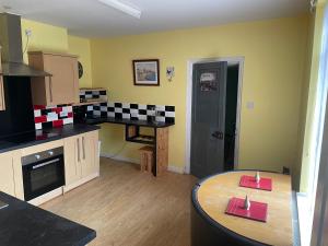 Afbeelding uit fotogalerij van Hope St Apartment in Mexborough
