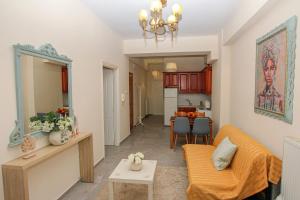 Afbeelding uit fotogalerij van Κεντρικό ρομαντικό άνετο σπίτι in Amfissa