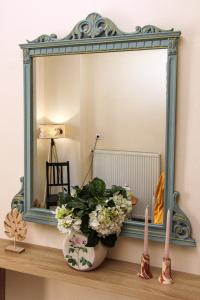 Afbeelding uit fotogalerij van Κεντρικό ρομαντικό άνετο σπίτι in Amfissa