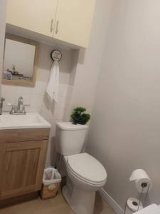 Ένα μπάνιο στο ARCA Cozy Cabin-Innisfil Beach +18 φωτογραφίες