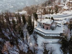 A Dream Deferred villa Pelion v zimě + 58 fotografií