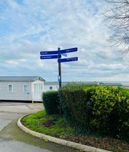 Fotografie z fotogalerie ubytování Beautiful Devon Cliffs Caravan, perfect for exploring Exmouth, Exeter & Sandy Bay beach v destinaci Exmouth