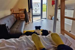 Postel nebo postele na pokoji v ubytování Machaire Rabhartaigh Glamping