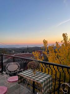 Balkón nebo terasa v ubytování Holiday Home Neochori Pelion