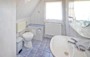 Koupelna v ubytování Ferienwohnung Mönchgut + 5 fotografií