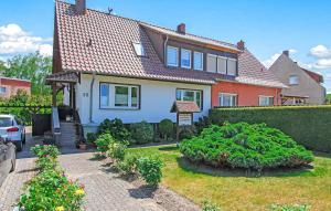 Το κτήριο όπου στεγάζεται  το διαμέρισμα +10 φωτογραφίες