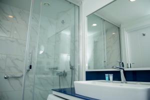 Koupelna v ubytování VIP APARTmENTS N2