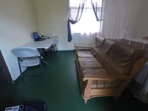 Gallery image of East Homestay in Boma la Ngombe +25 photos