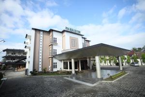 L'akritkritkritkritkritkritkritkrit hotel è akritkritkritkrit hotel di Parkside Meuligoe Hotel a Meulaboh