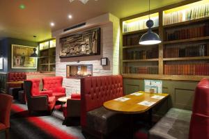 Gallery image of Jolly's Hotel Wetherspoon in Dundee