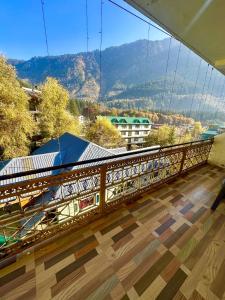 Splošen pogled na gorovje oz. razgled na gore, ki ga ponuja hotel