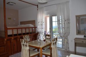 Eldhús eða eldhúskrókur á Xenios Zeus Hotel