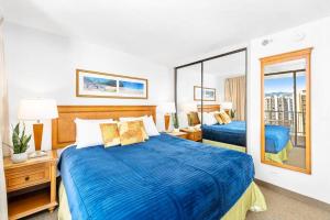 En eller flere senge i et værelse på W Sunset 2303 + 20 billeder