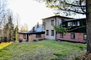Budova, kde se the country house nachází
