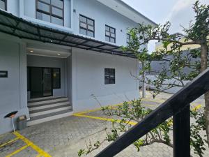 Φωτογραφία από το άλμπουμ του Urbanview New Rania Near Kota Batu σε Karangploso