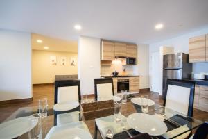 Dapur atau dapur kecil di Patong tower Superior Seaview 4BR-2102