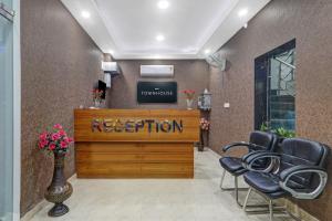 Gallery image of Super Super Townhouse Swaroop Inn in Chinhat