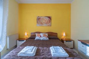 Ένα ή περισσότερα κρεβάτια σε δωμάτιο στο Stefy House