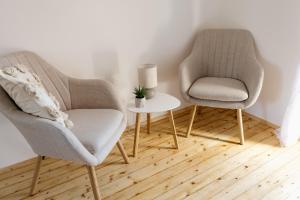 Posedenie v ubytovaní Adeline Apartman