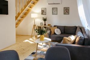 Posedenie v ubytovaní Adeline Apartman
