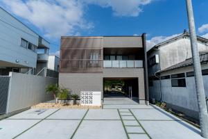 Tòa nhà nơi căn hộ tọa lạc +159 ảnh