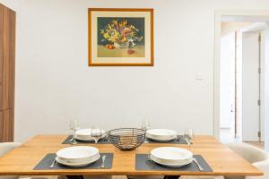 Fotografie z fotogalerie ubytování Exclusive Seafront Townhouse Sliema, Valletta view v destinaci Sliema